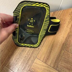 Belkin Neon Yellow Armband Workout Running Band